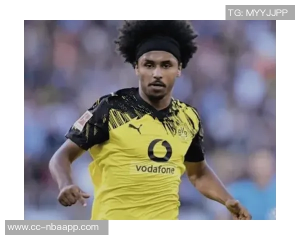 多特蒙德向阿德耶米提出续约报价巴萨也对其表现出浓厚兴趣