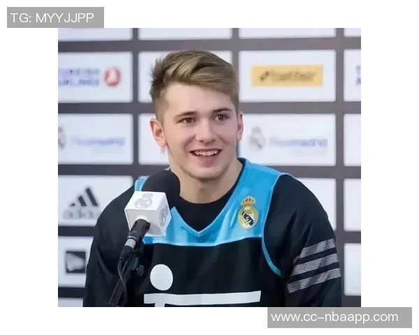 考辛斯质疑为何巅峰哈登遭批评而东契奇却备受赞誉的原因分析 考辛斯质疑为何巅峰哈登遭批评而东契奇却备受赞誉的原因分析