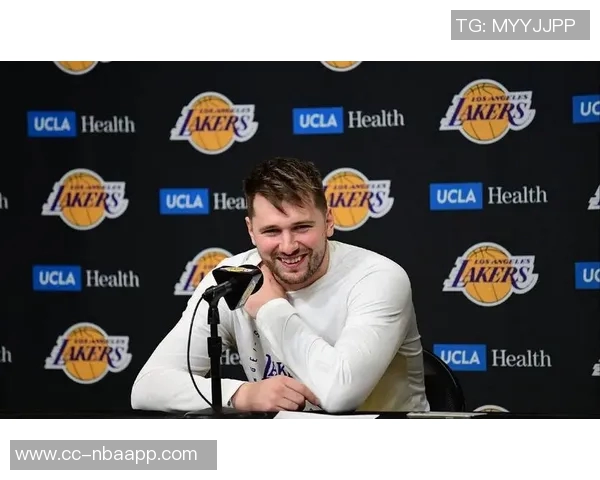 东契奇与里夫斯后场组合助攻仅5次未来表现令人忧虑